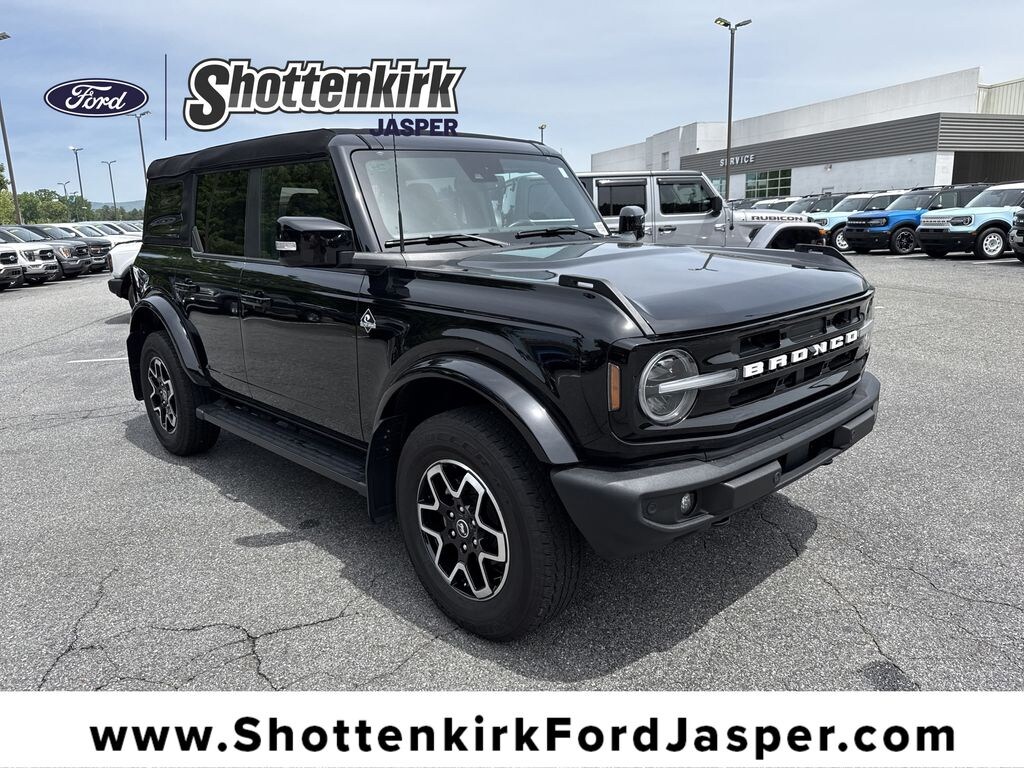 Used 2023 Ford Bronco Outer Banks SUV