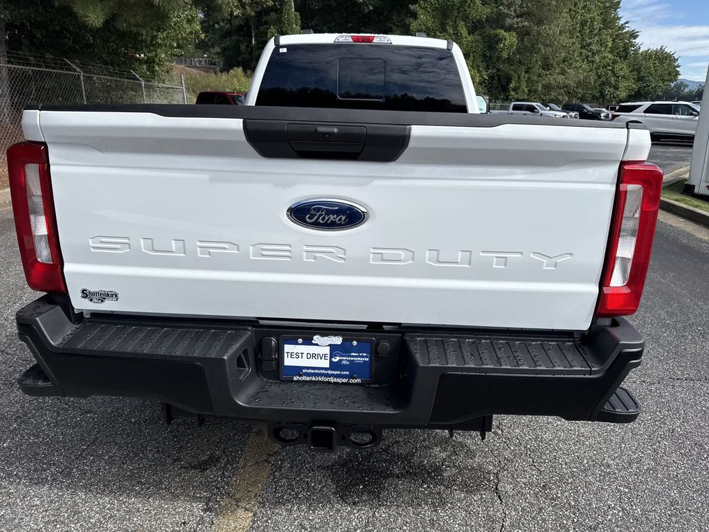 2026 Ford F-350 Super Duty XL - Photo 6