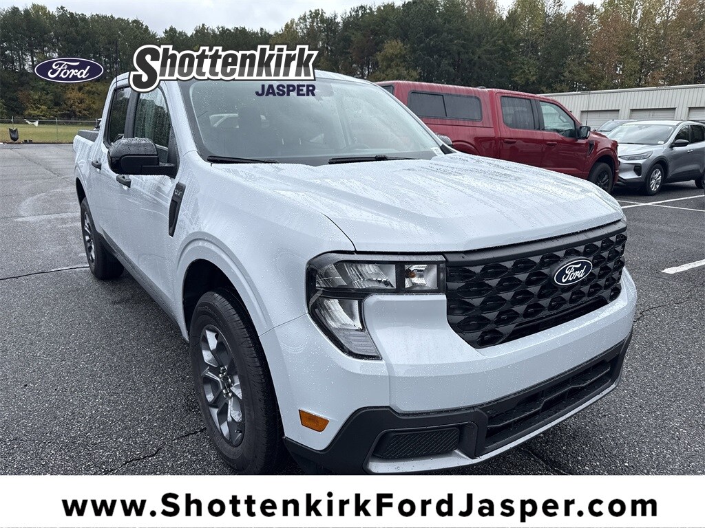 New 2025 Ford Maverick XLT Truck