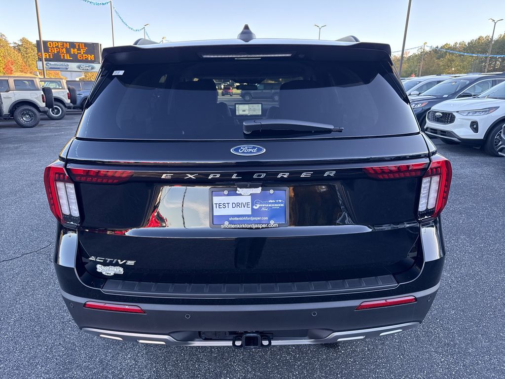 2026 Ford Explorer Active - Photo 6