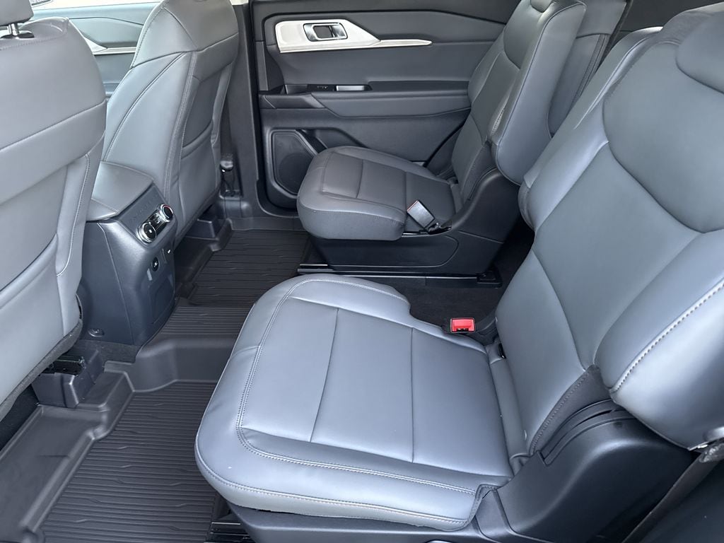 2026 Ford Explorer Active - Photo 31