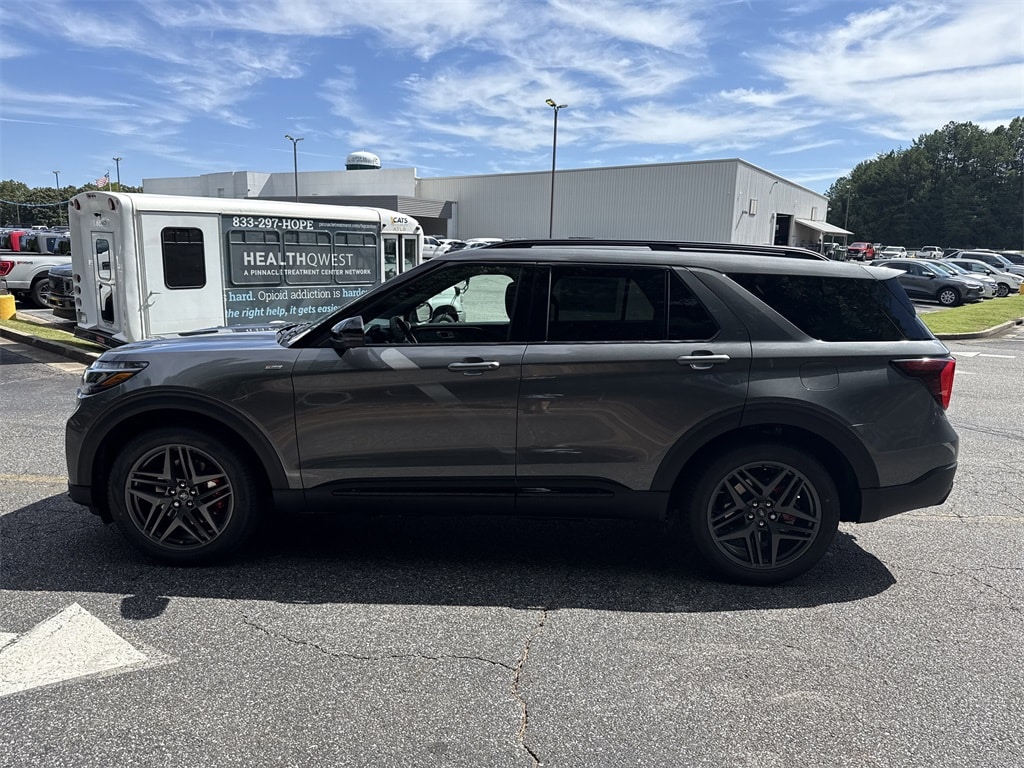 New 2025 Ford Explorer ST-Line SUV