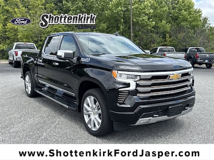 2022 Chevrolet Silverado 1500 High Country Crew Cab Short Bed Truck