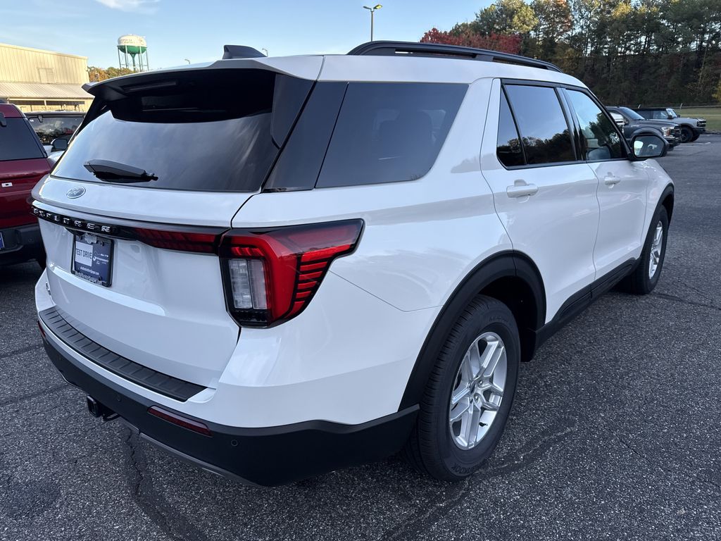 2026 Ford Explorer Active - Photo 7
