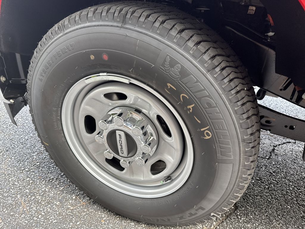 2026 Ford F-350 Super Duty XL - Photo 12