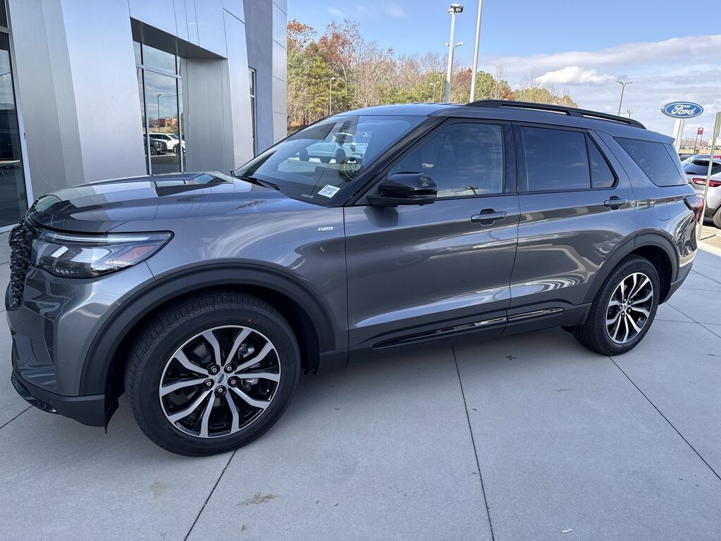 New 2026 Ford Explorer ST-Line SUV