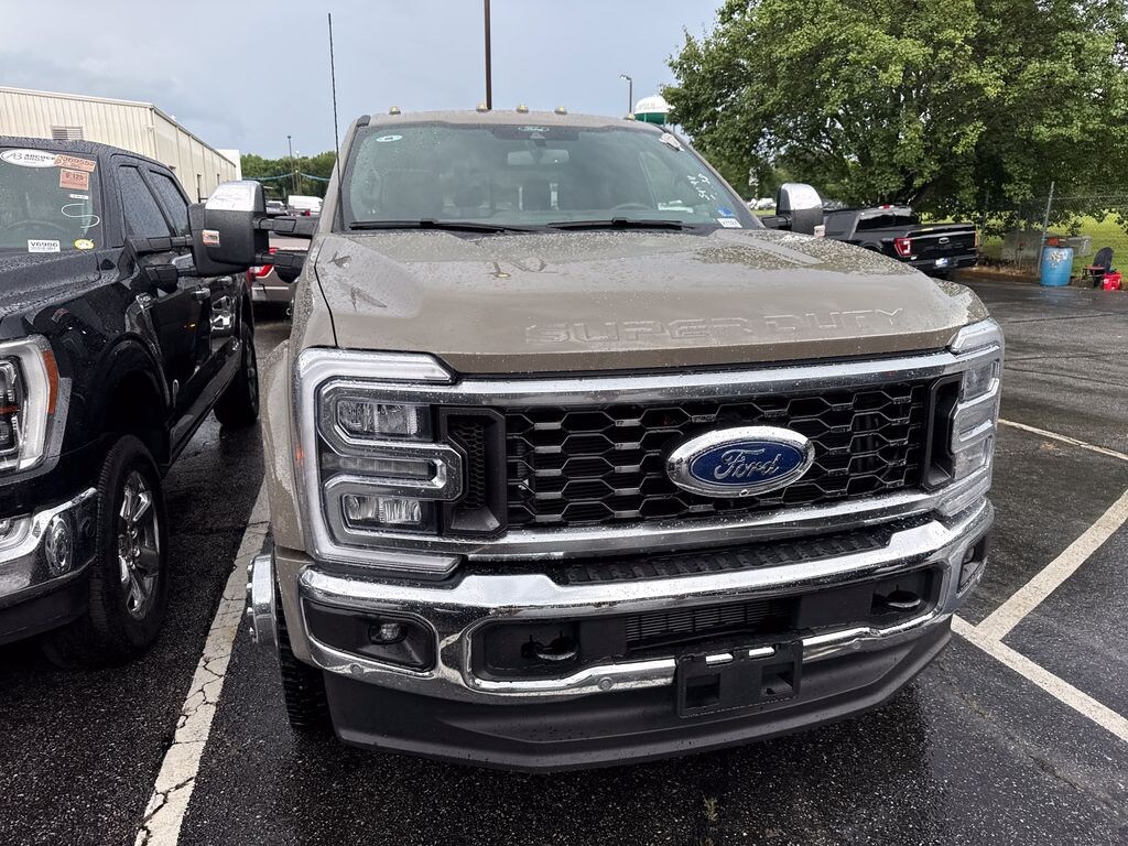 Used 2026 Ford F-450 King Ranch DRW Crew Cab Long Bed Truck