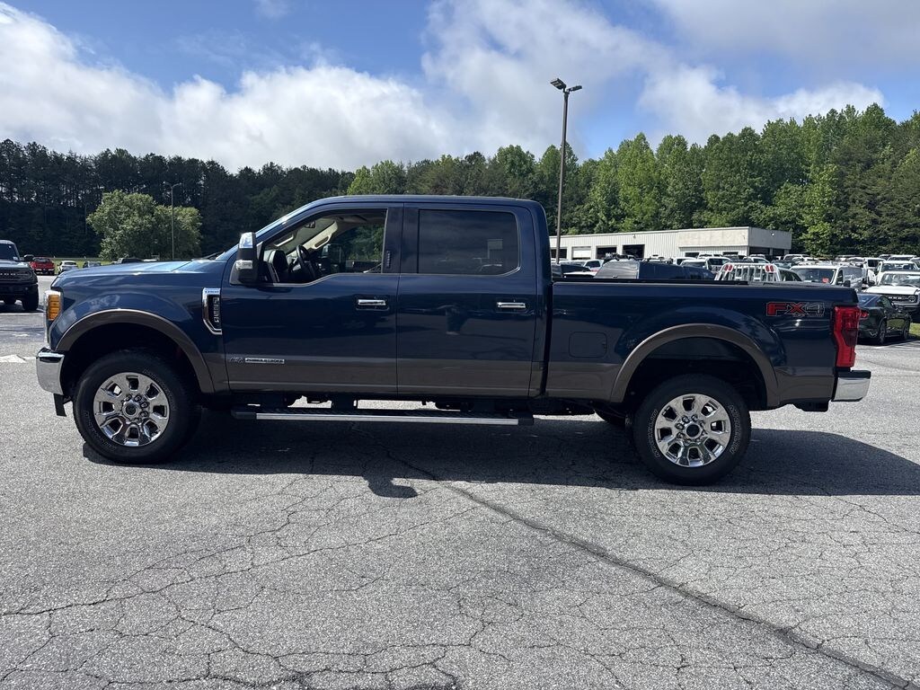 Used 2017 Ford F-250 Lariat Crew Cab Truck