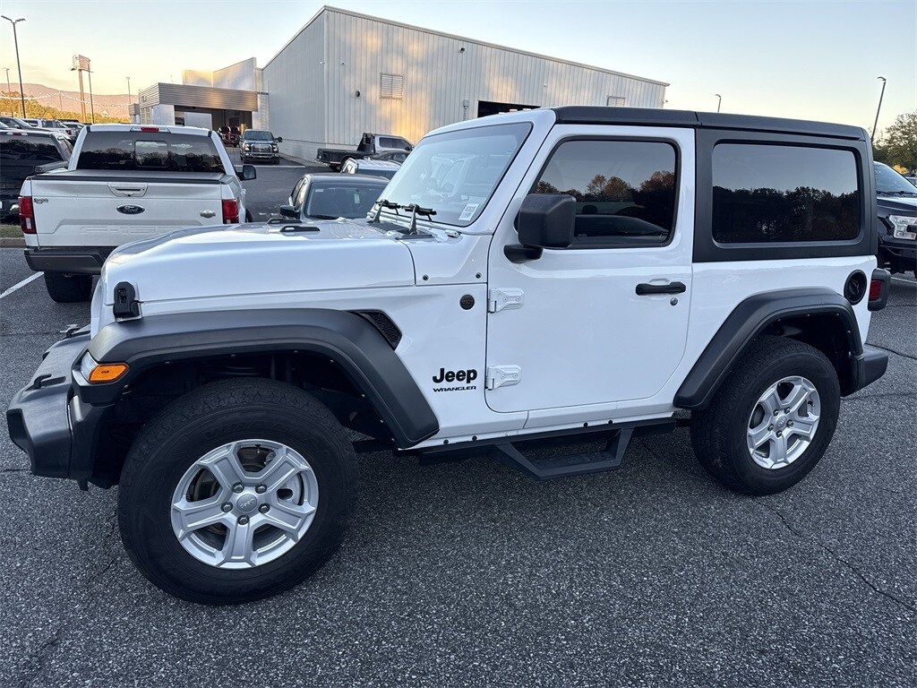 Used 2022 Jeep Wrangler Sport SUV