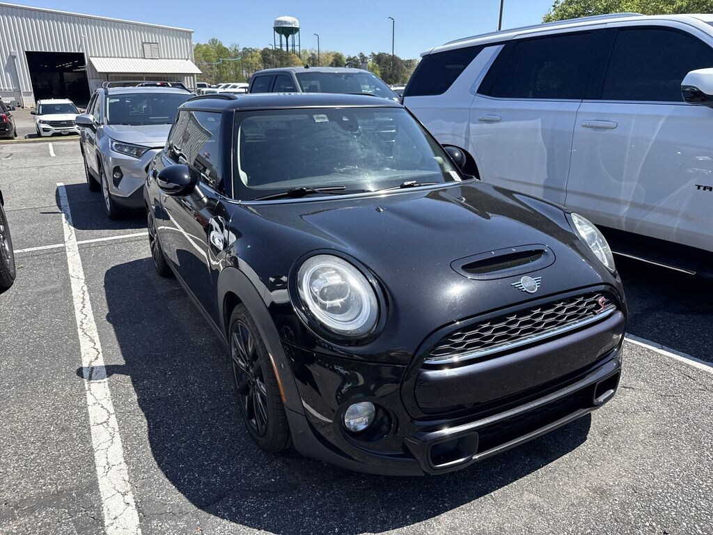 Used 2019 MINI Hardtop Cooper S Hatchback