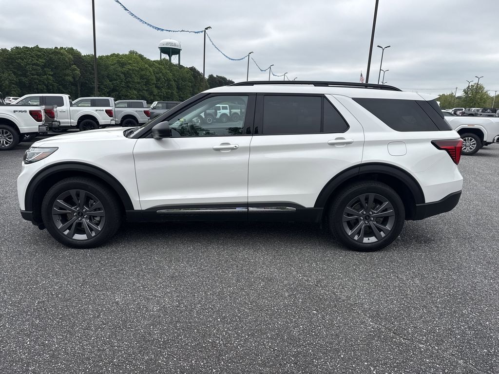 Used 2025 Ford Explorer Active SUV