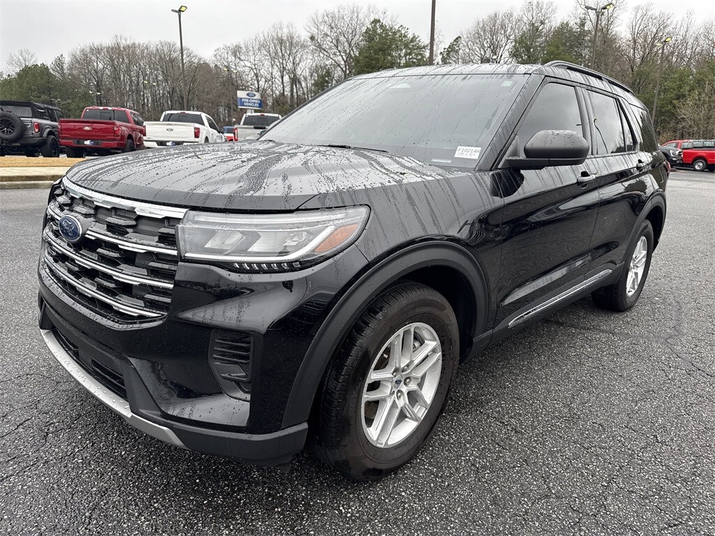 Used 2025 Ford Explorer Active SUV