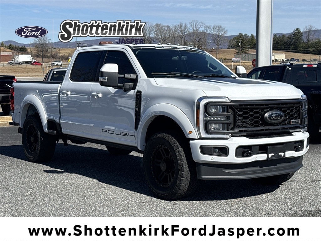 Used 2023 Ford F-250 Lariat Crew Cab Truck