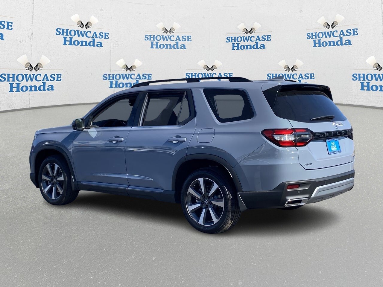 2025 Honda Pilot Touring photo 2