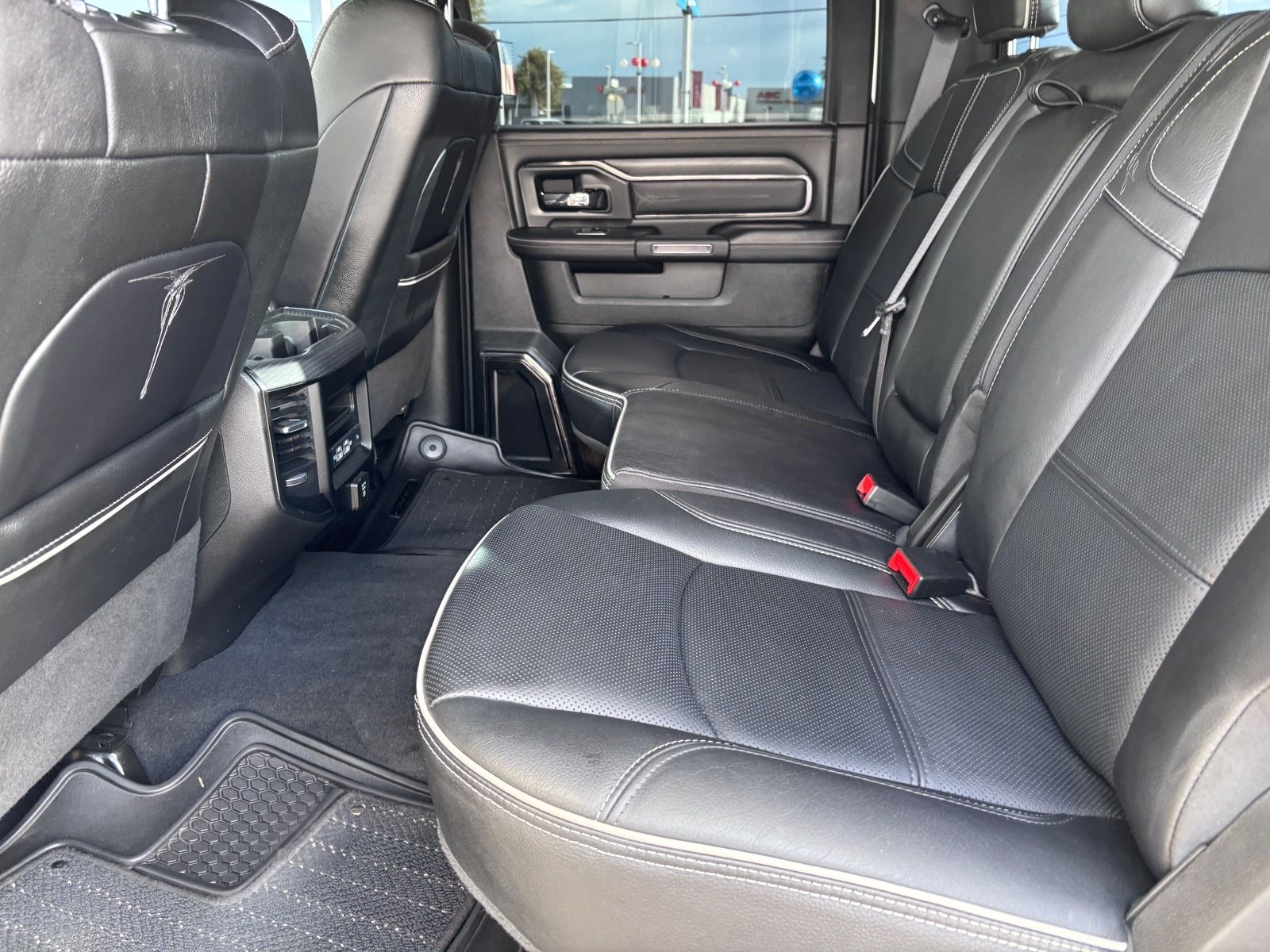 2024 RAM Ram 2500 Pickup Laramie Limited - Photo 16