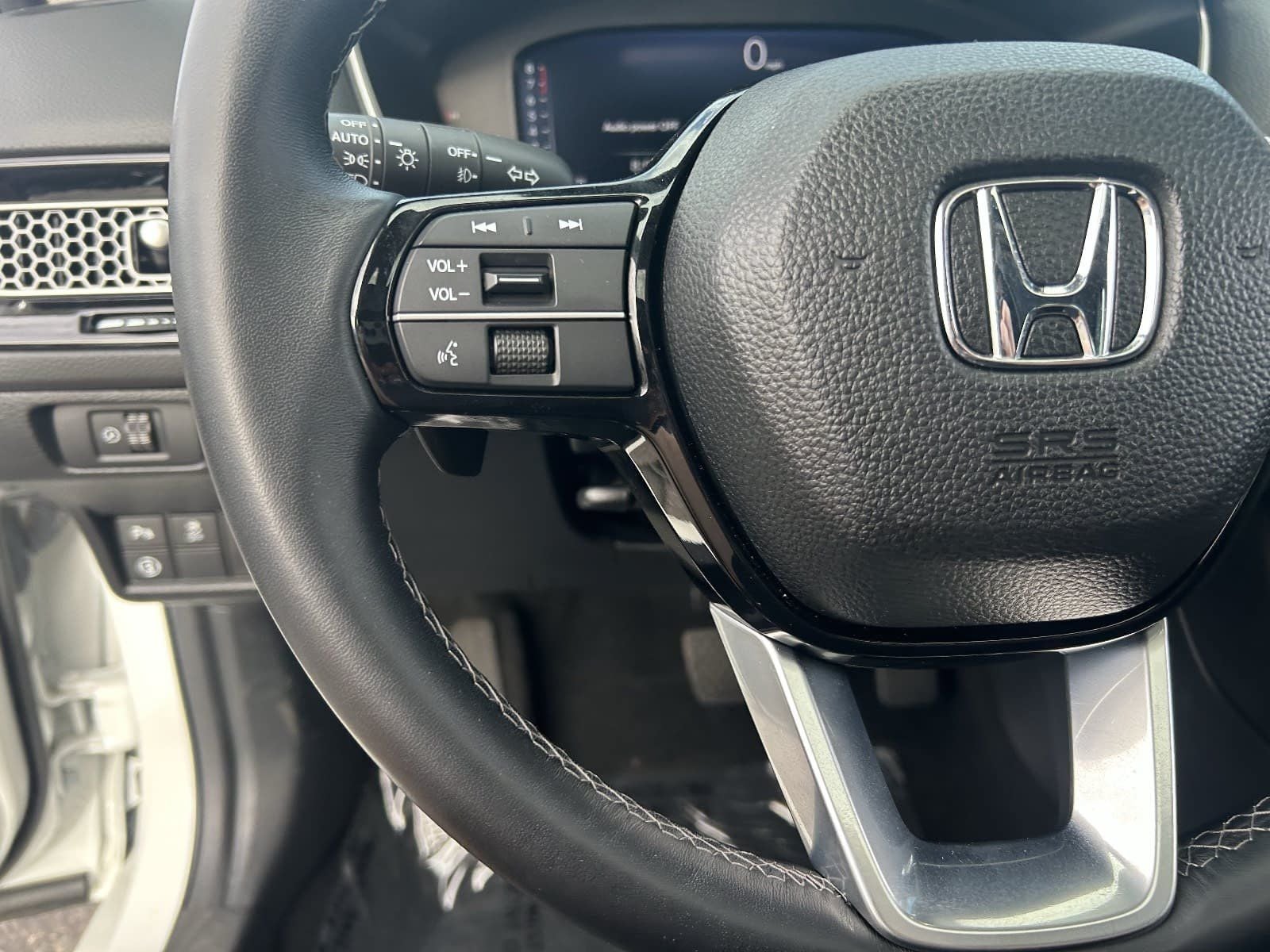 2024 Honda Civic Touring - Photo 27