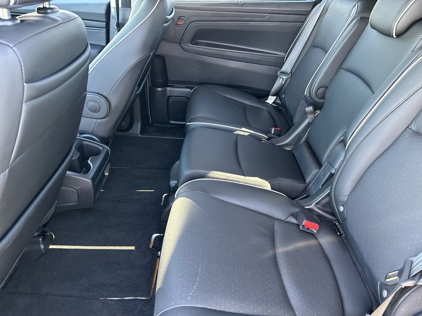 2025 Honda Odyssey Elite - Photo 21