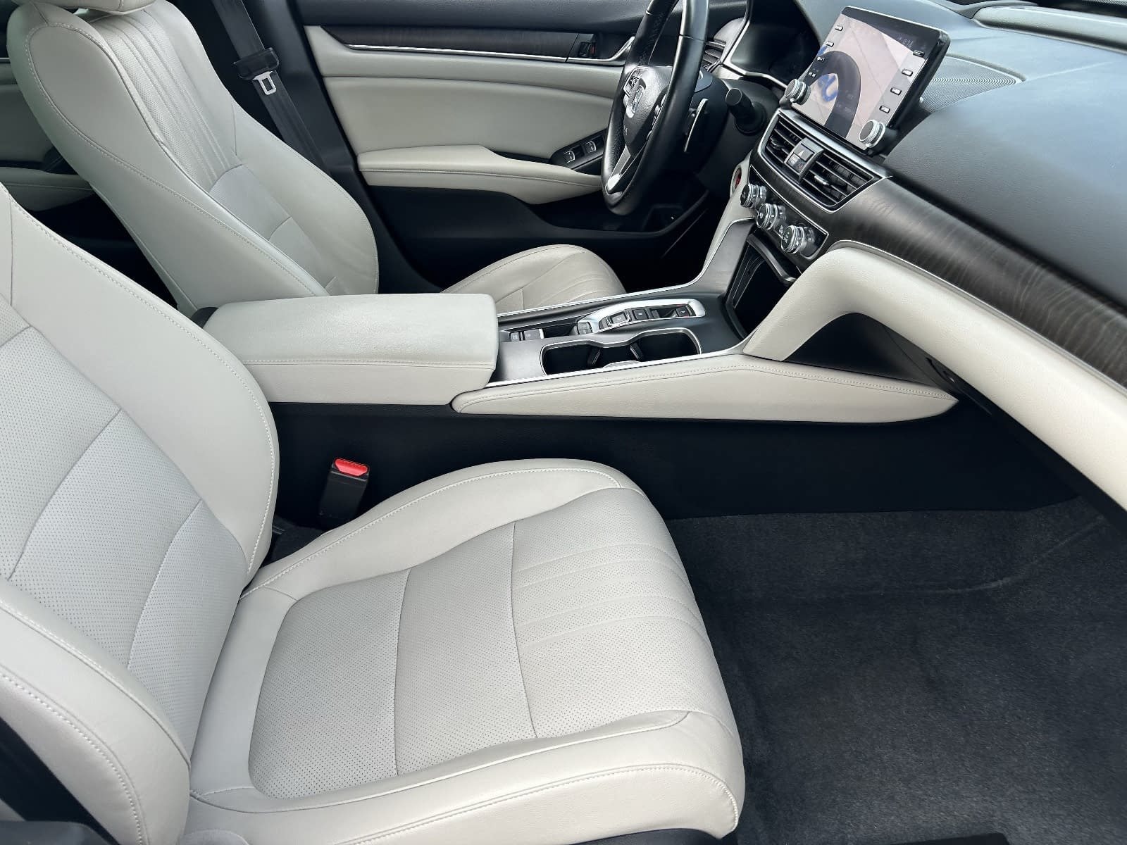 2022 Honda Accord Touring - Photo 15