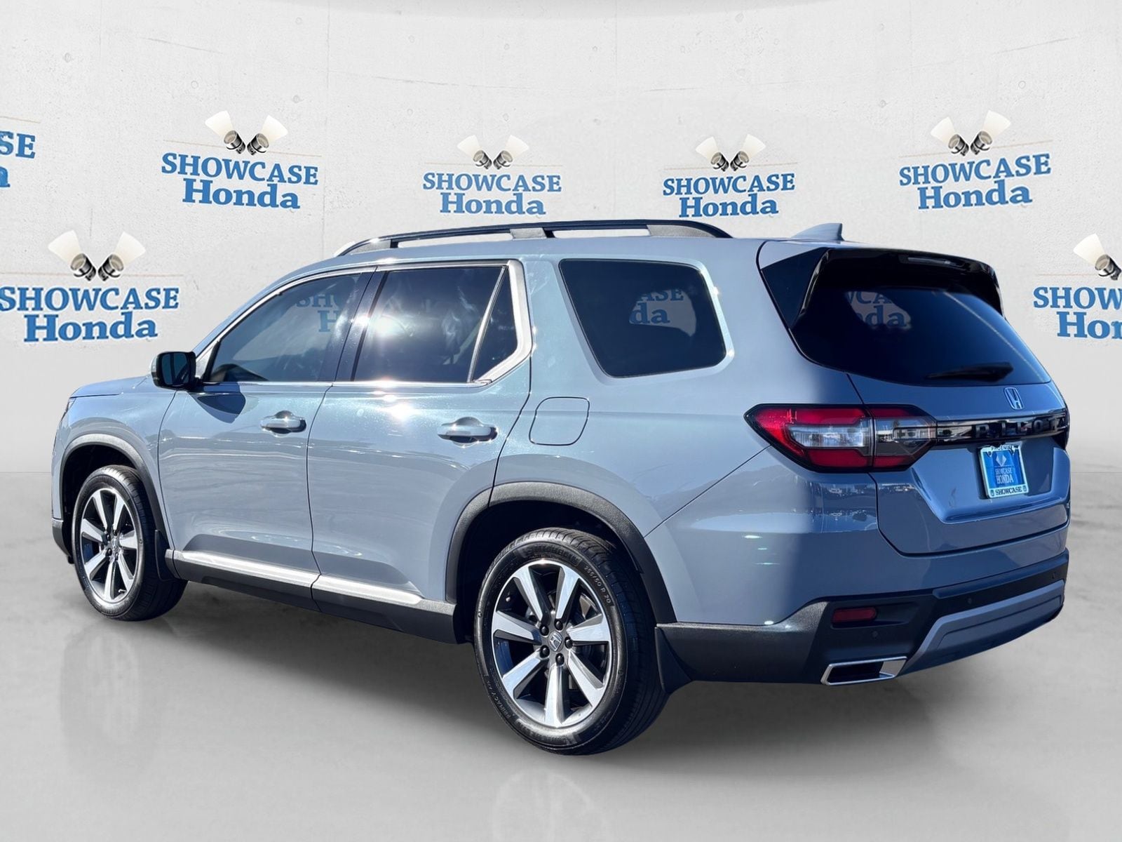 2025 Honda Pilot Touring - Photo 5