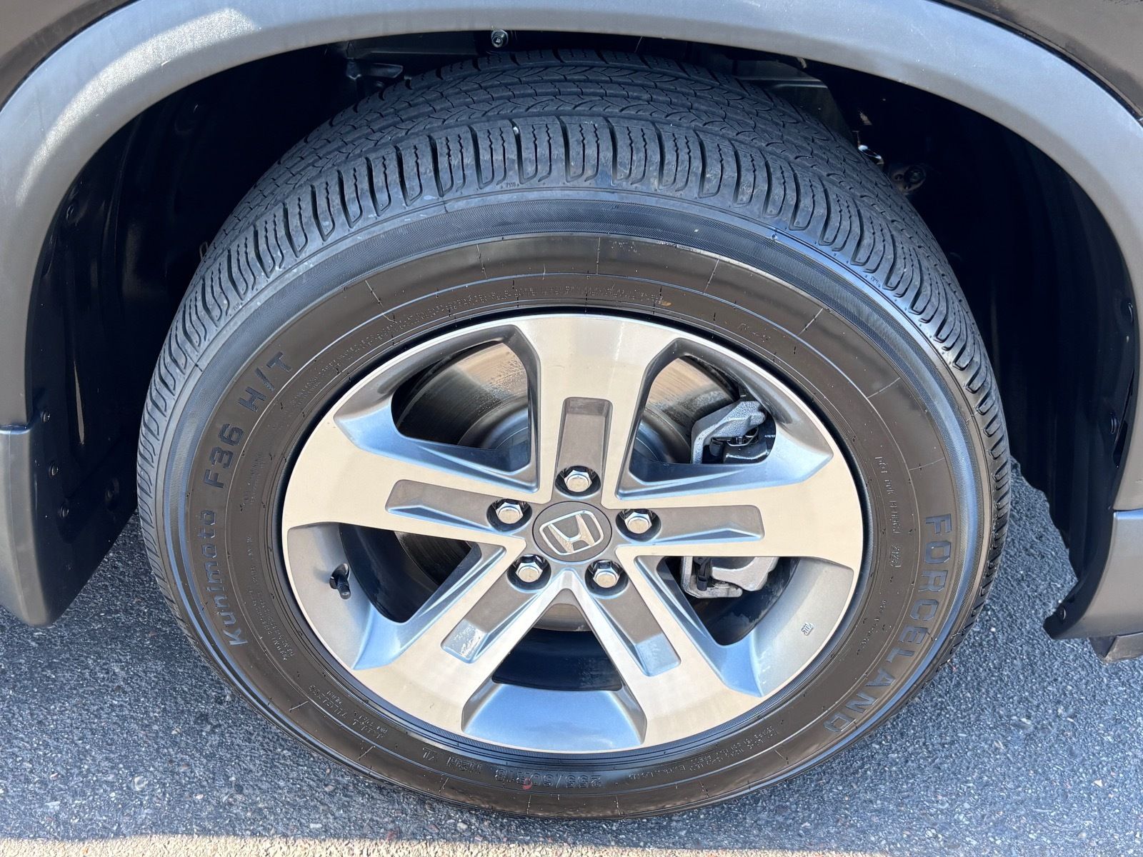 2023 Honda Pilot EX-L - Photo 11