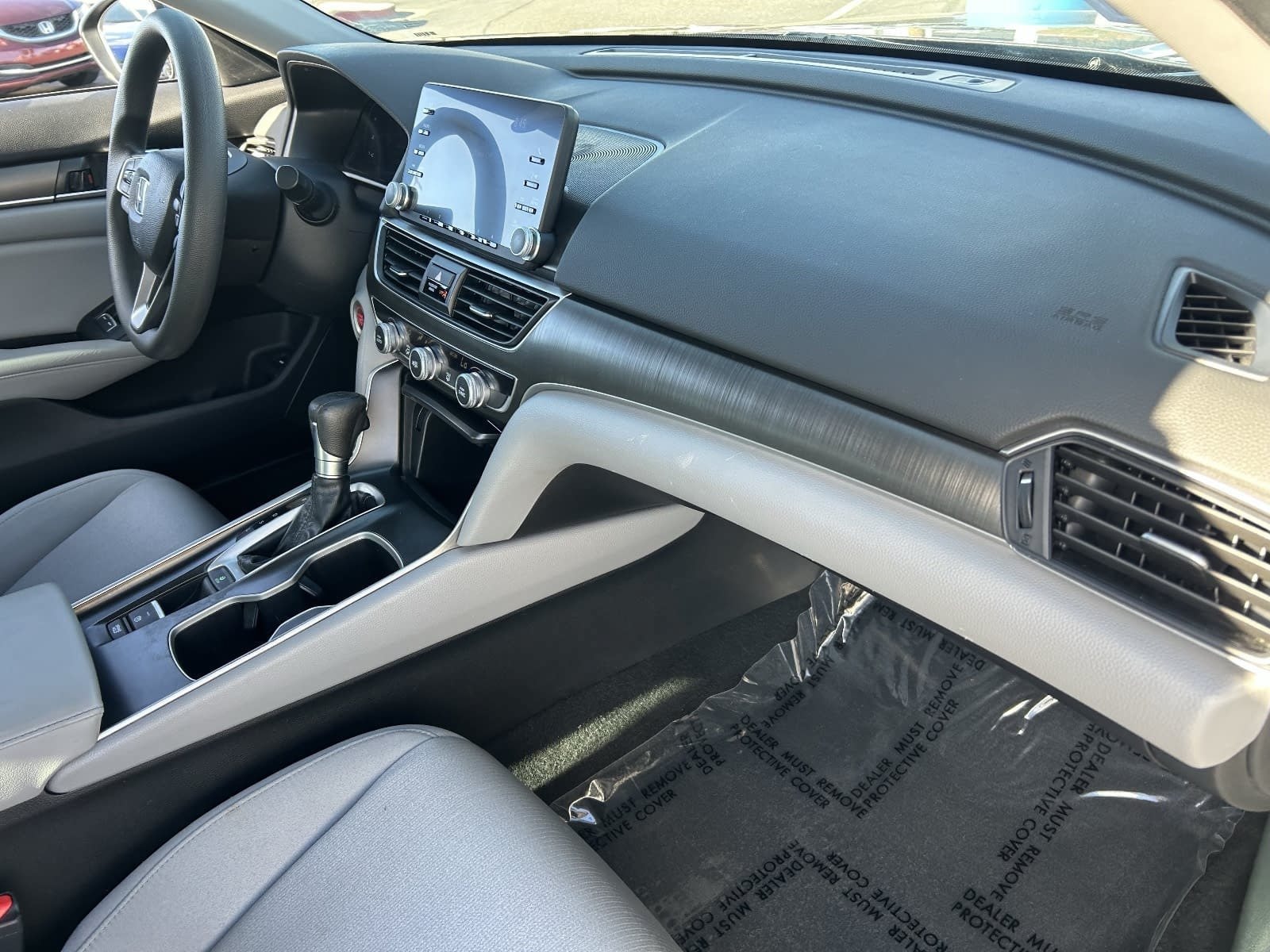 2018 Honda Accord LX - Photo 15
