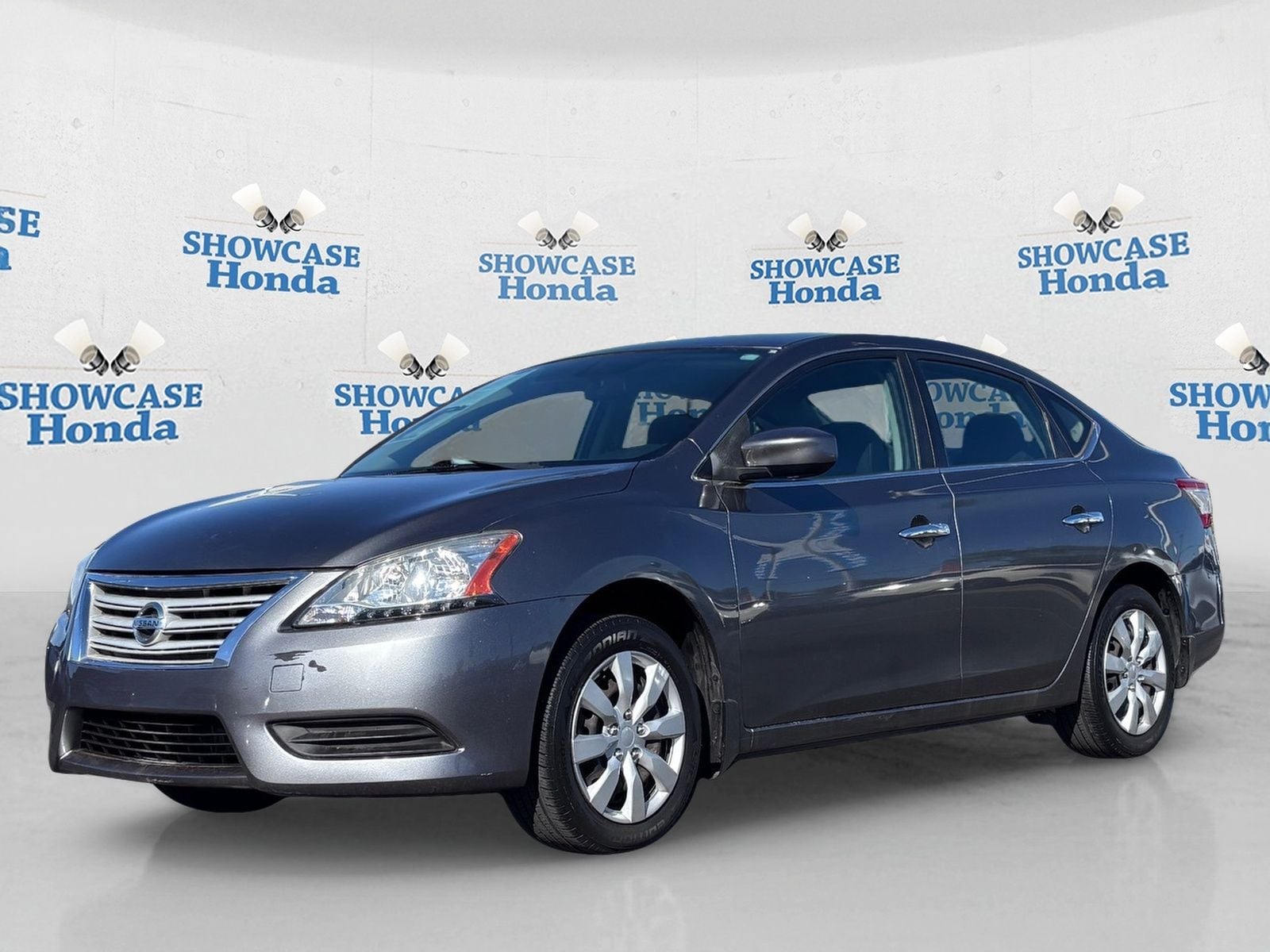 Used 2015 Nissan Sentra S with VIN 3N1AB7AP5FY257420 for sale in Phoenix, AZ