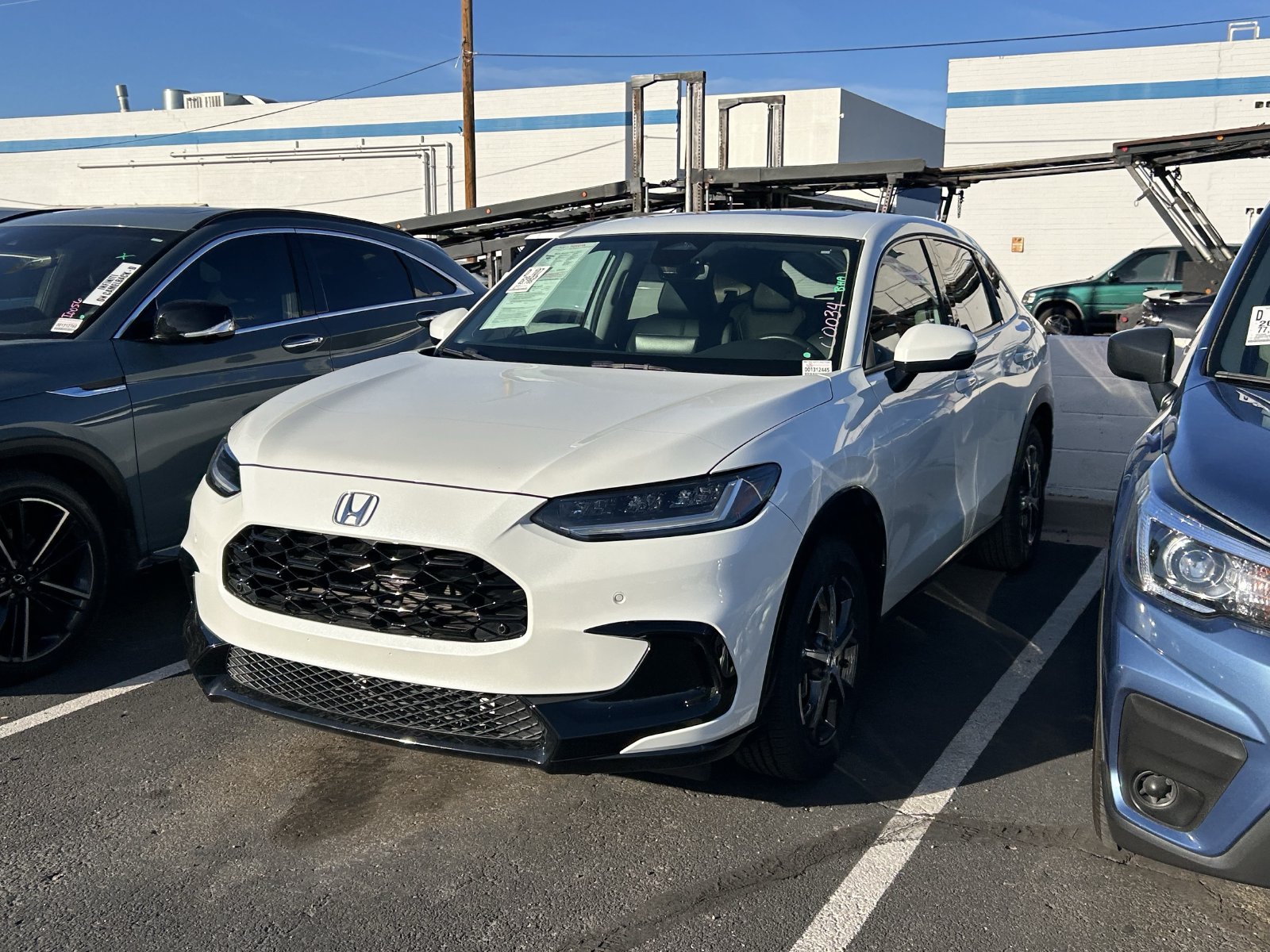 2023 Honda HR-V EX-L - Photo 2