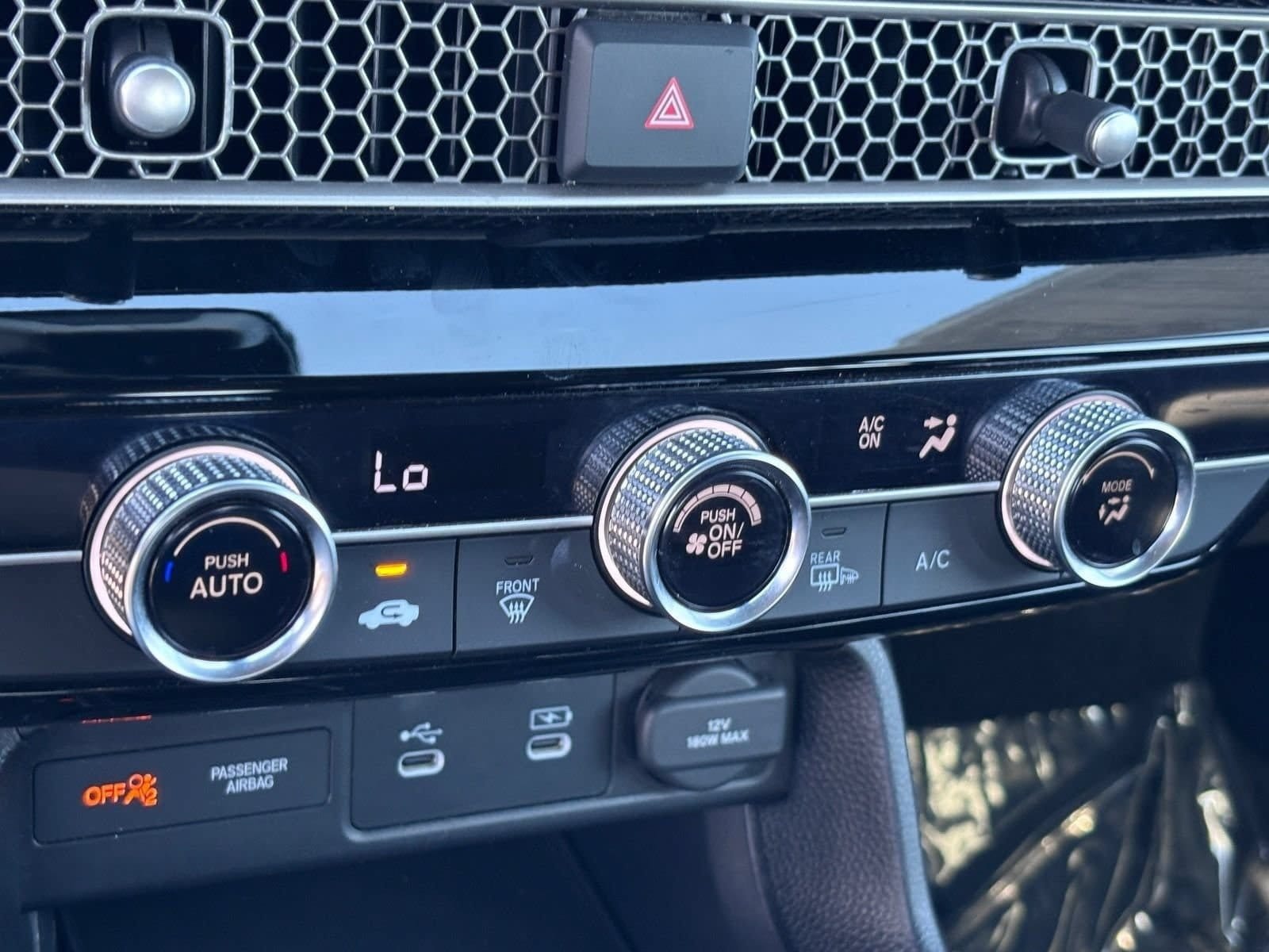 2025 Honda Civic Sport - Photo 29
