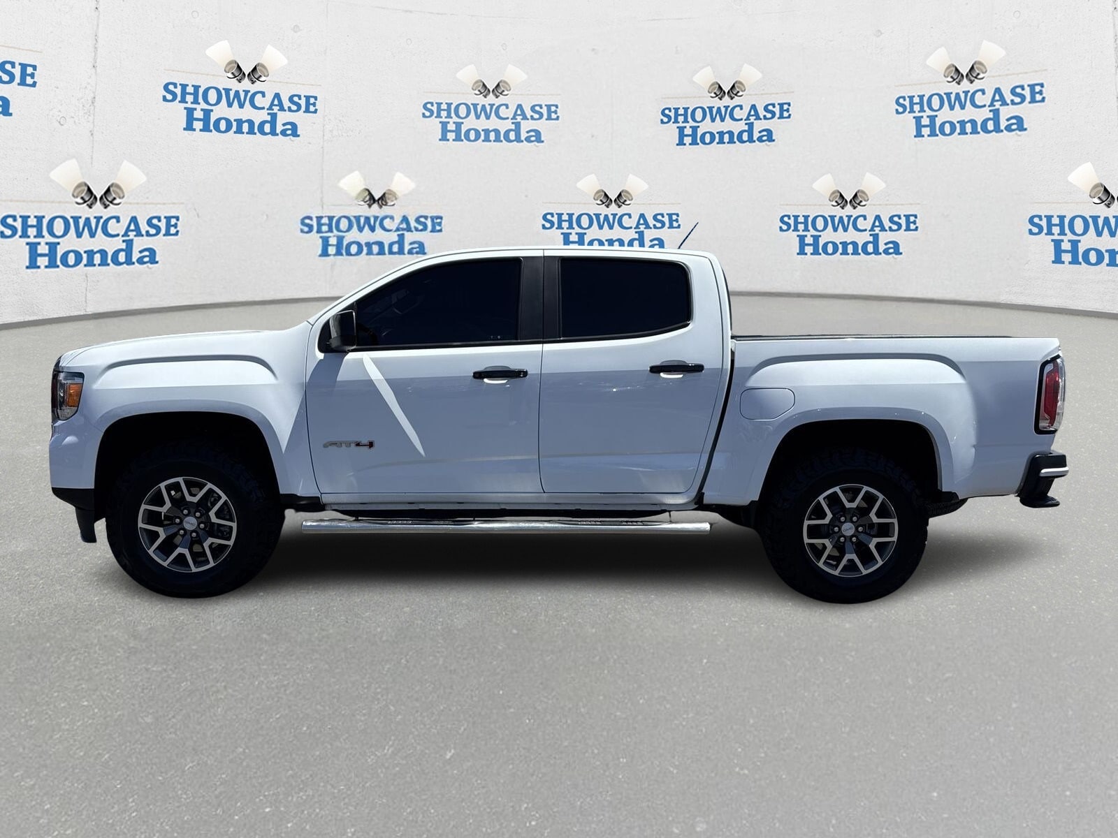 Used 2022 GMC Canyon AT4 with VIN 1GTG6FEN7N1218314 for sale in Phoenix, AZ
