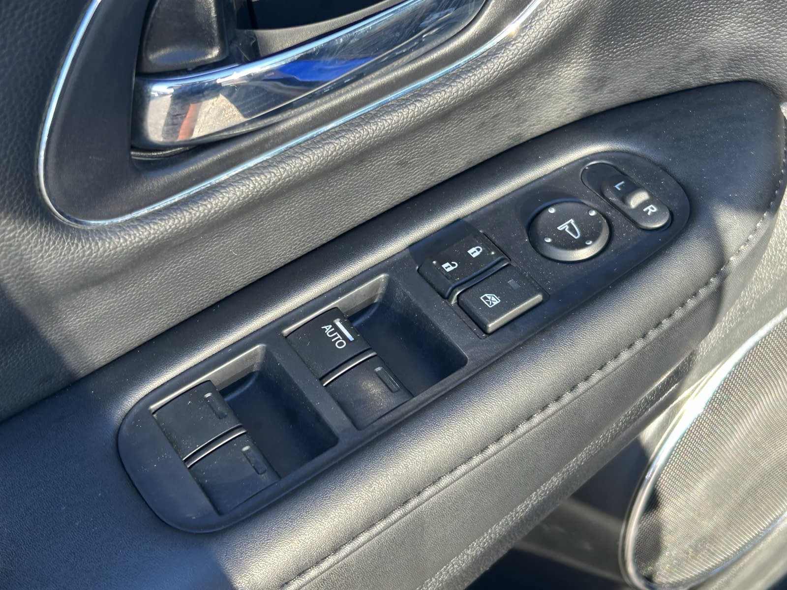 2021 Honda HR-V EX-L - Photo 26