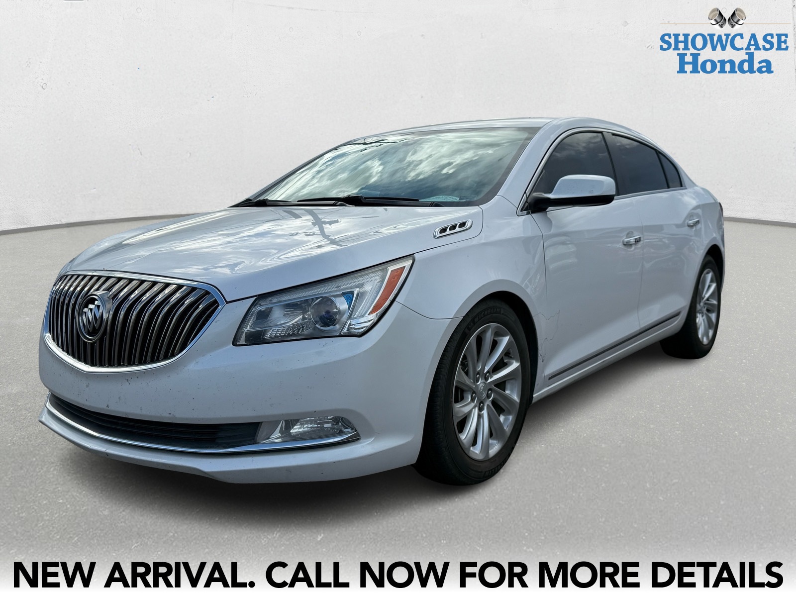 Used 2015 Buick LaCrosse Base with VIN 1G4GA5G33FF249886 for sale in Phoenix, AZ