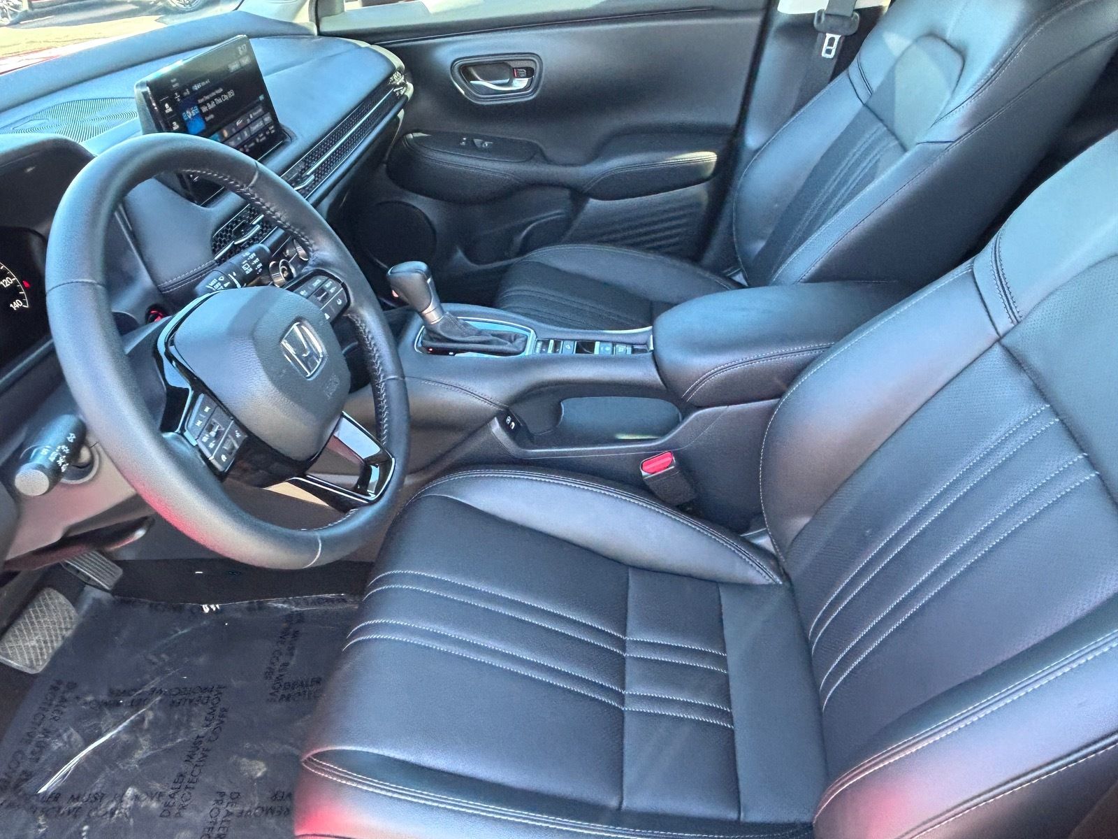 2025 Honda HR-V EX-L - Photo 17