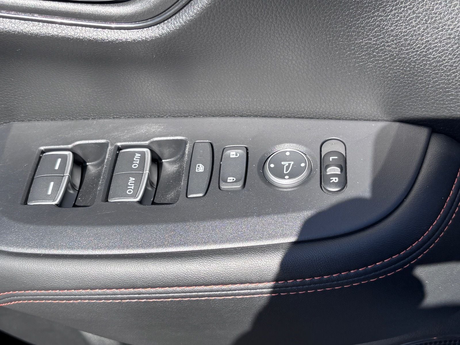 2025 Honda HR-V Sport - Photo 21