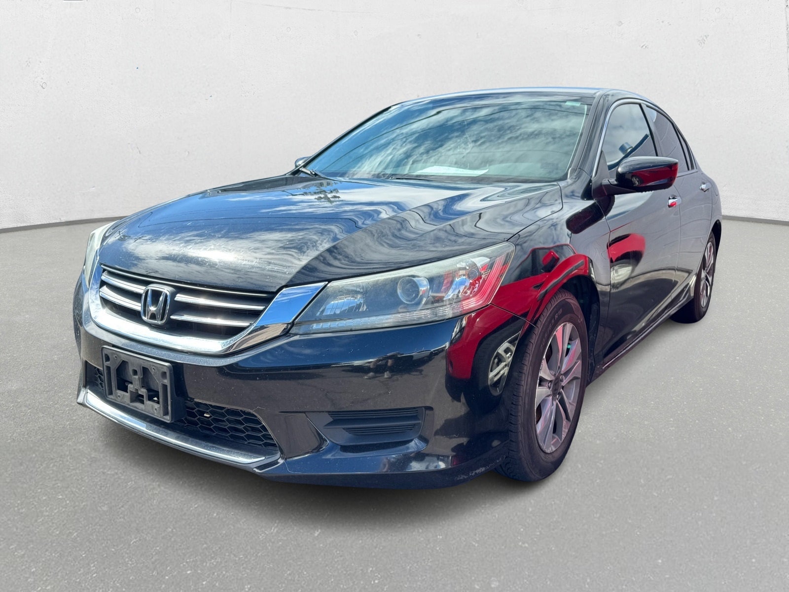 Used 2015 Honda Accord LX with VIN 1HGCR2F33FA180563 for sale in Phoenix, AZ