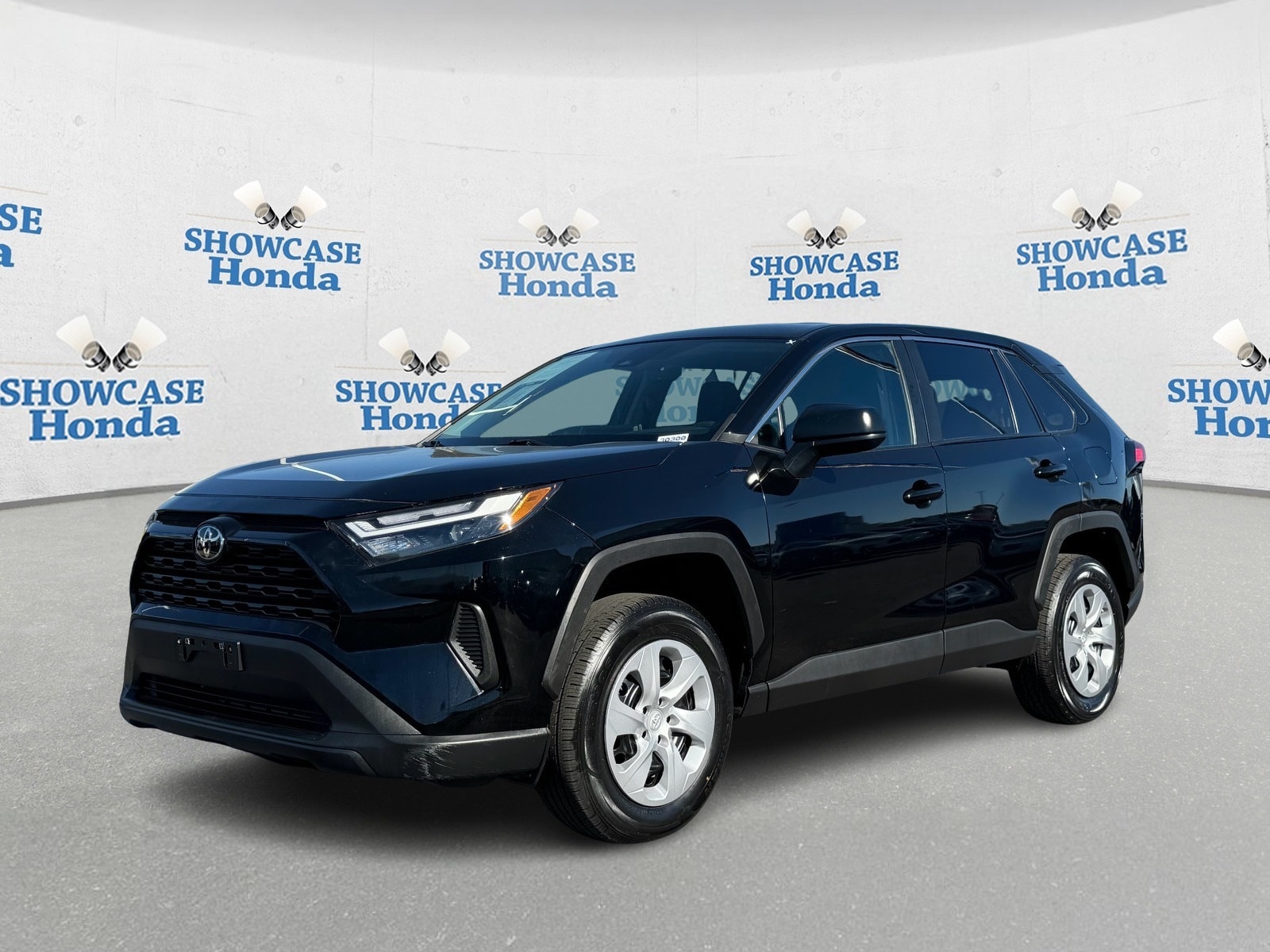 Used 2024 Toyota RAV4 LE with VIN 2T3F1RFV2RW425520 for sale in Northfield, Minnesota