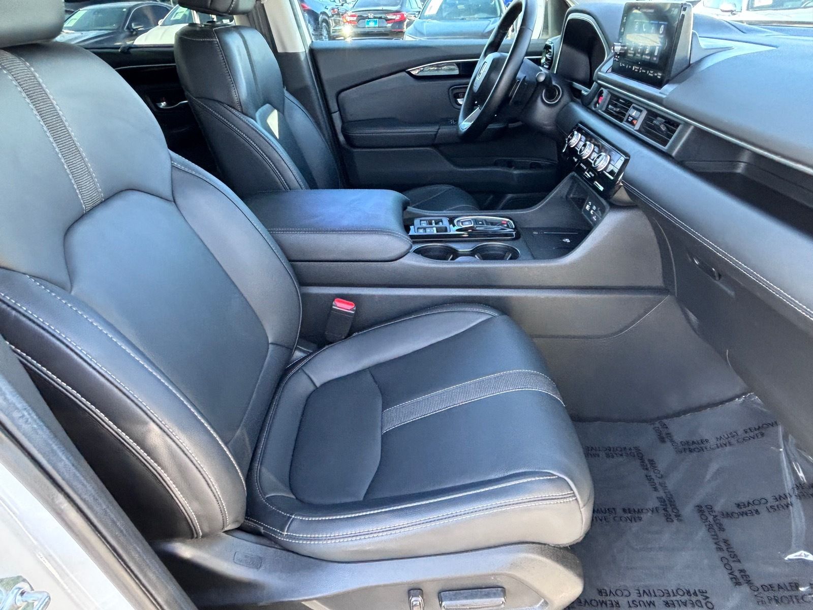 2024 Honda Pilot EX-L - Photo 14
