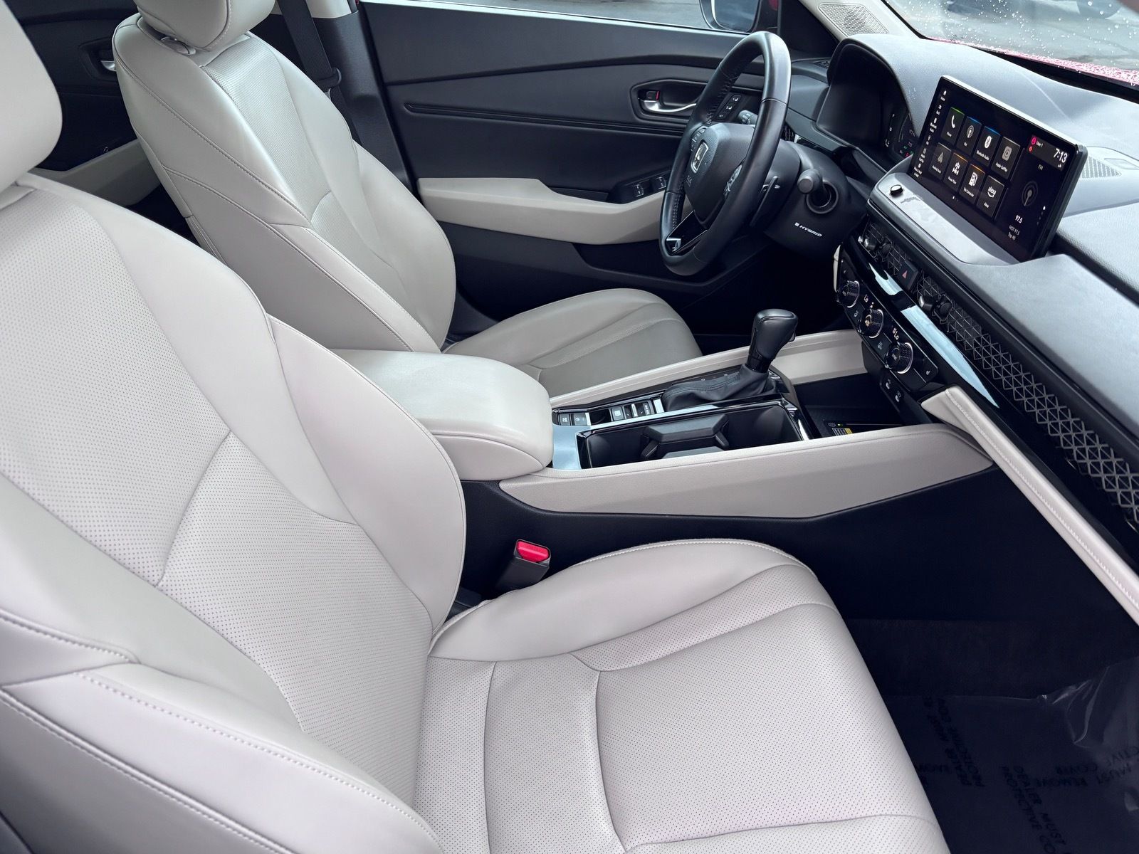 2025 Honda Accord Hybrid EX-L - Photo 14