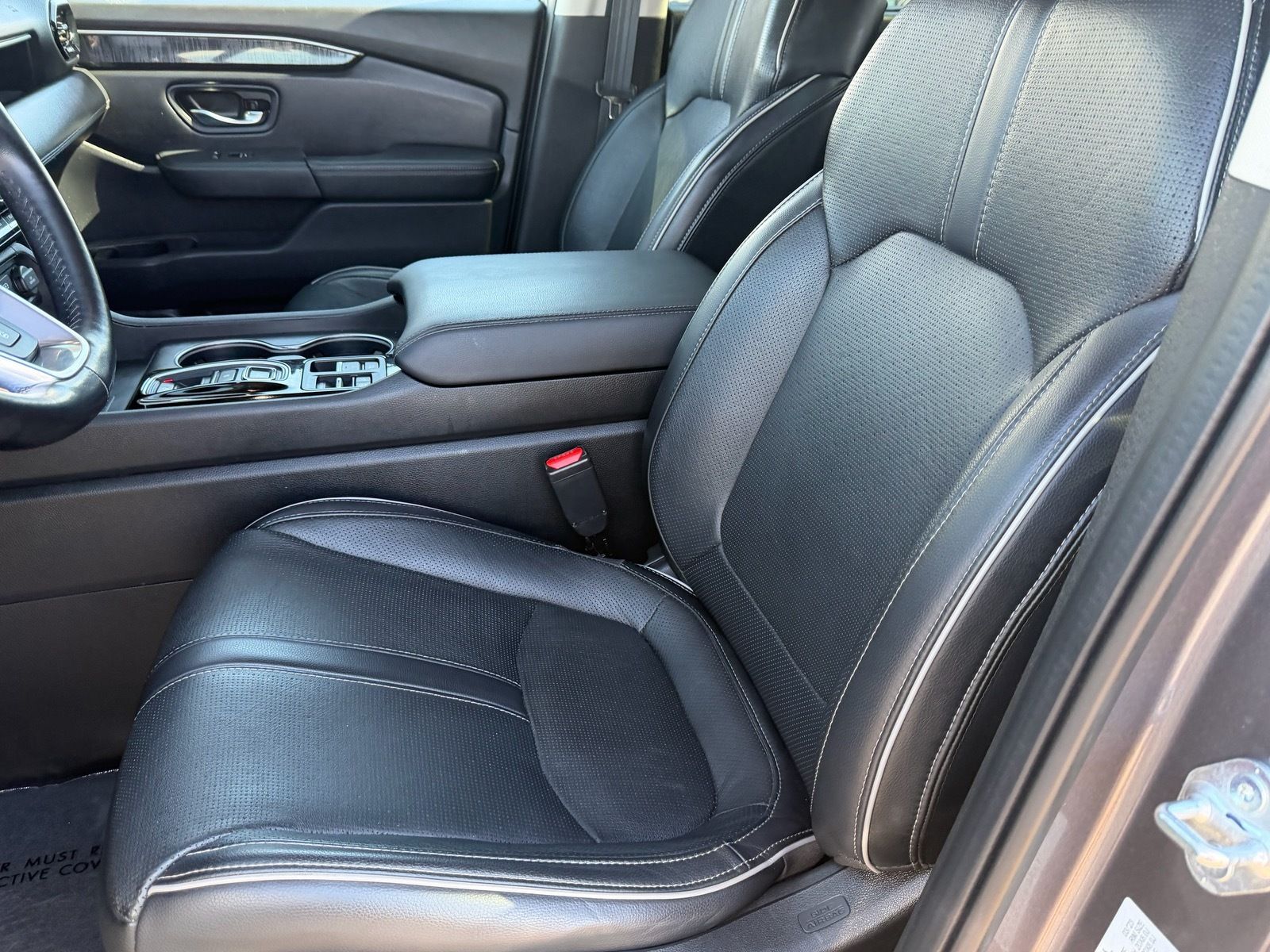 2023 Honda Pilot Elite - Photo 23