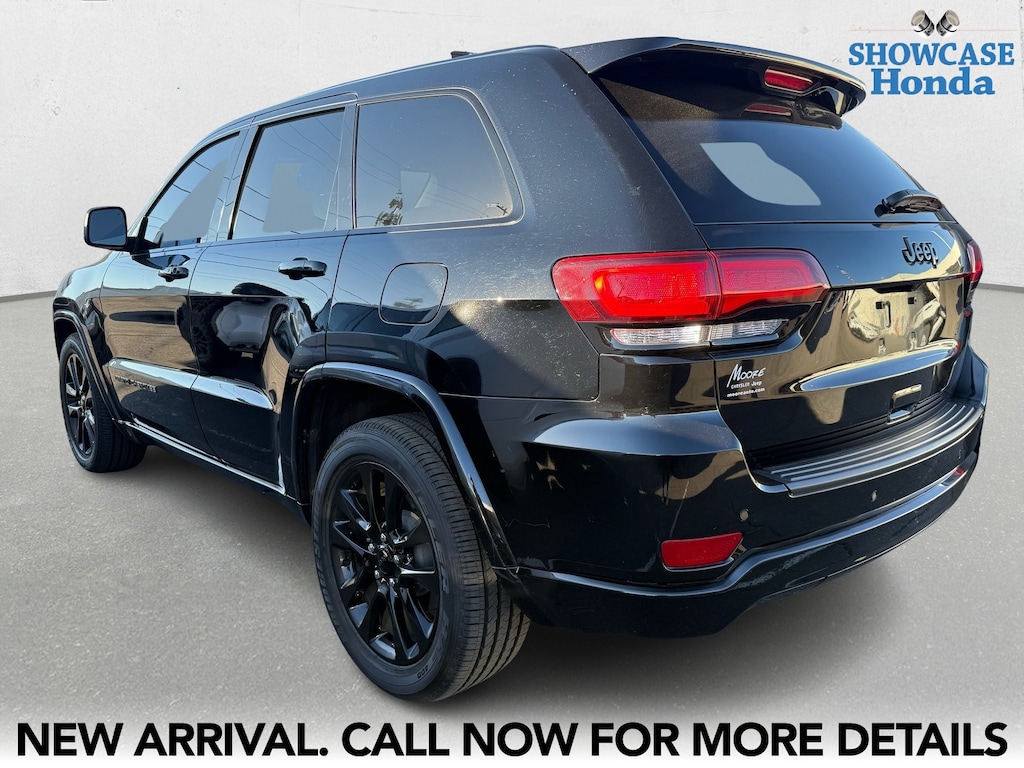 Used 2019 Jeep Grand Cherokee Laredo SUV
