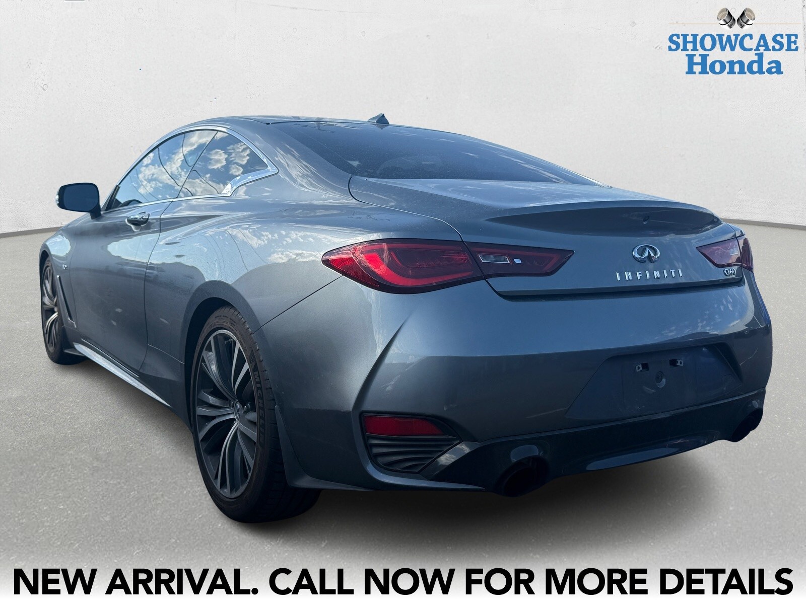 2017 Infiniti Q60 3.0t Premium photo 4