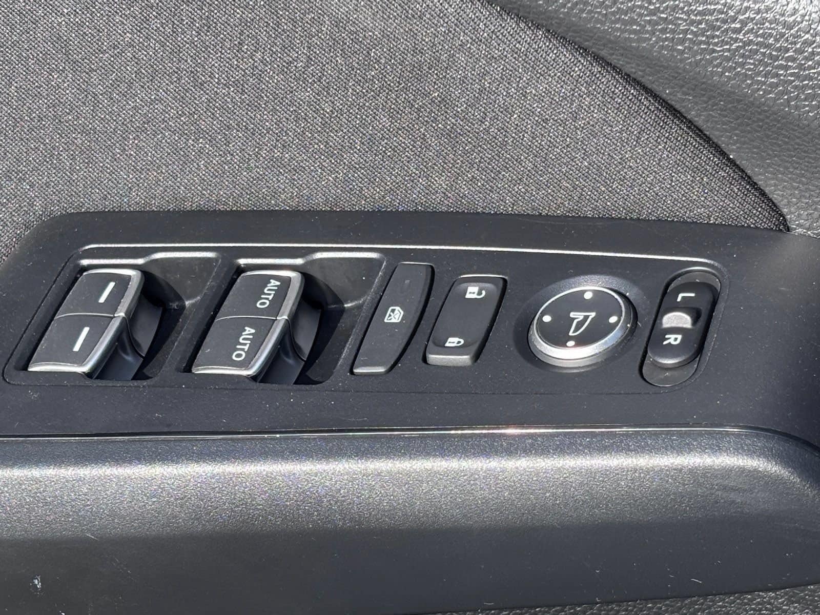 2025 Honda Civic Sport - Photo 20