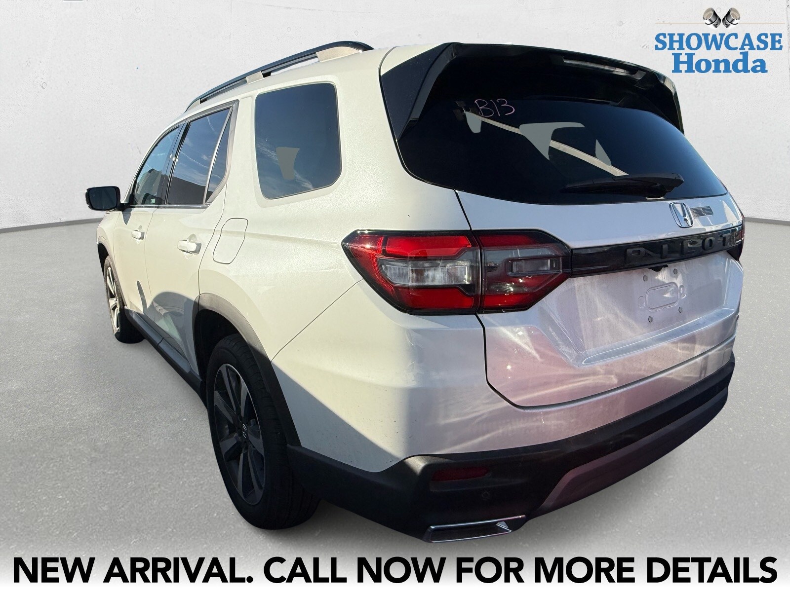 2025 Honda Pilot Touring photo 3