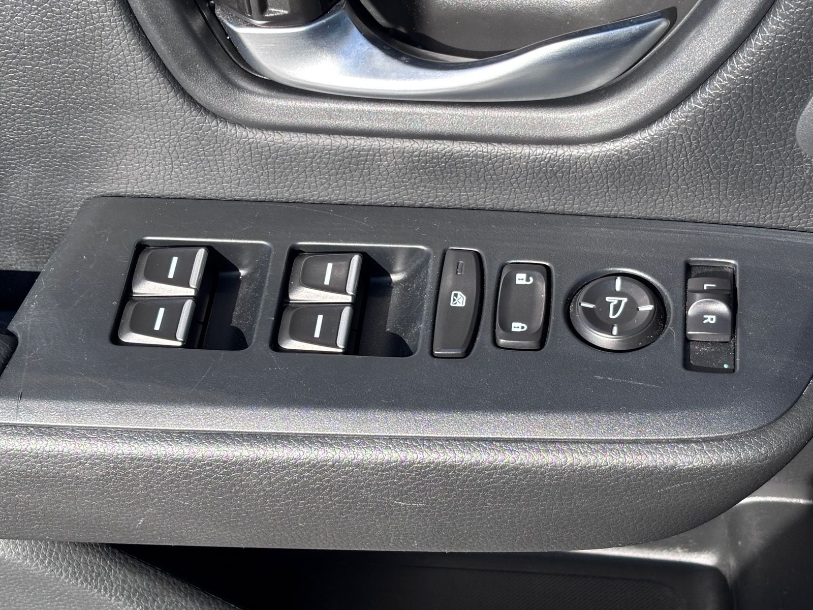 2024 Honda Pilot EX-L - Photo 22