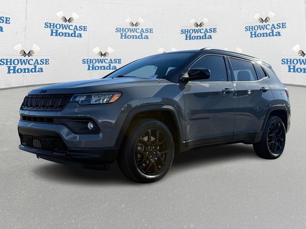 Used 2023 Jeep Compass Latitude SUV