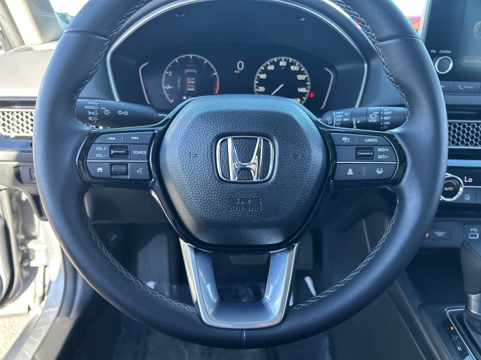 2024 Honda Civic Hatchback EX-L - Photo 27