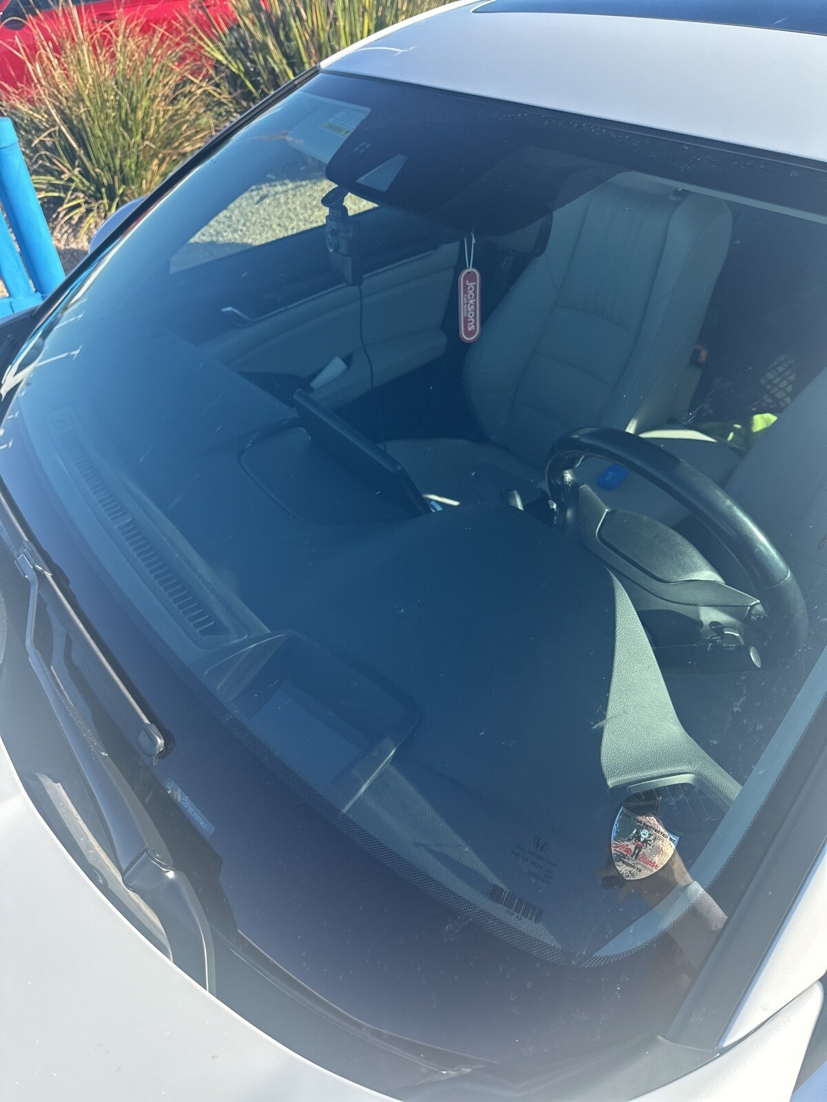 2020 Honda Accord Hybrid Touring photo 3