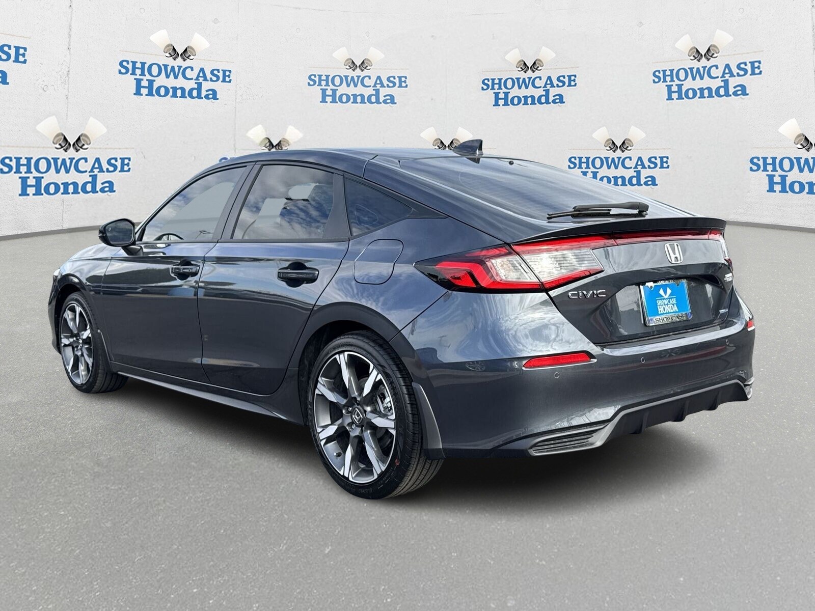 2025 Honda Civic Hatchback Hybrid Sport Touring photo 2