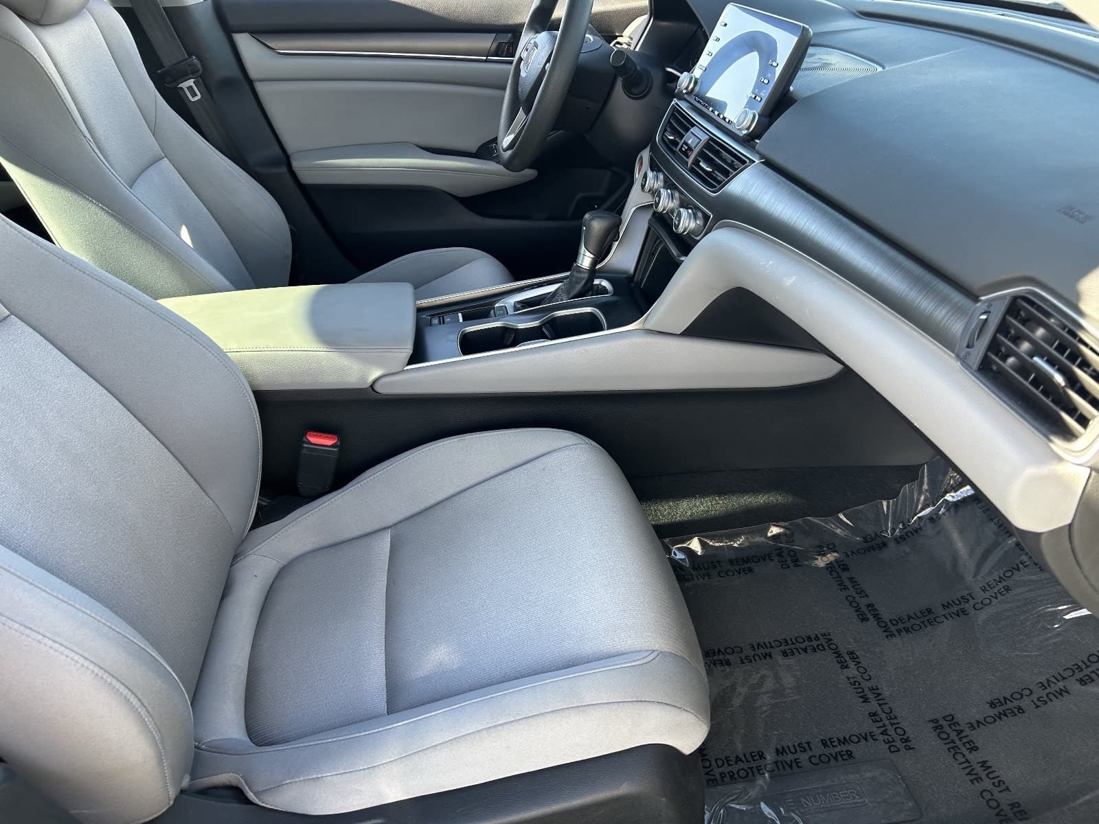 2018 Honda Accord LX - Photo 14