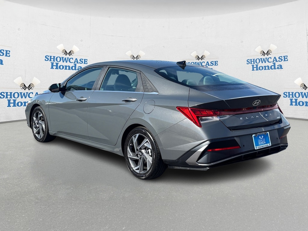 Used 2024 Hyundai Elantra Hybrid Limited Sedan