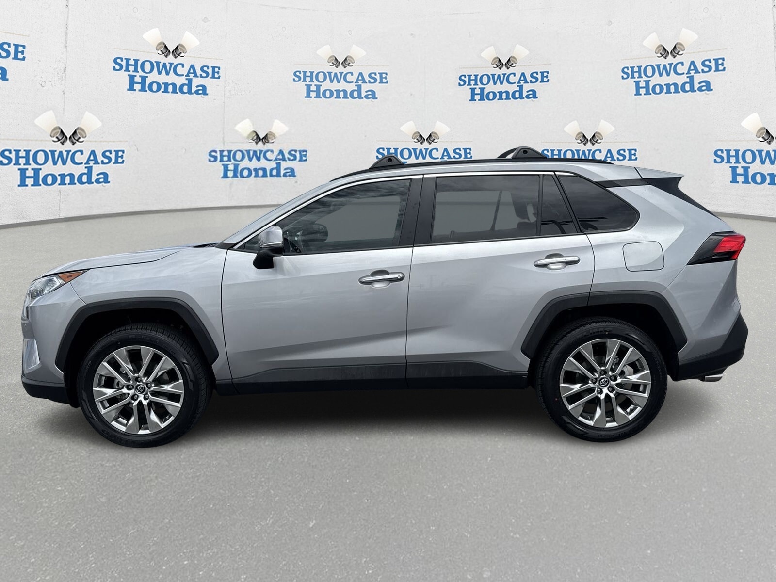 Used 2019 Toyota RAV4 Limited with VIN 2T3N1RFV0KW050244 for sale in Phoenix, AZ
